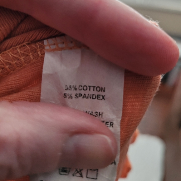 Adorable Crop Top! Gorgeous Persimmon Color! - Picture 4 of 4